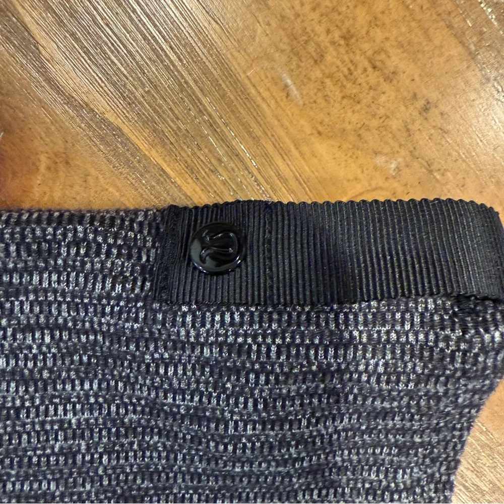 Lululemon Athletica Vinyasa Wrap Scarf Striped Lightweight Versatile Yoga Shawl
